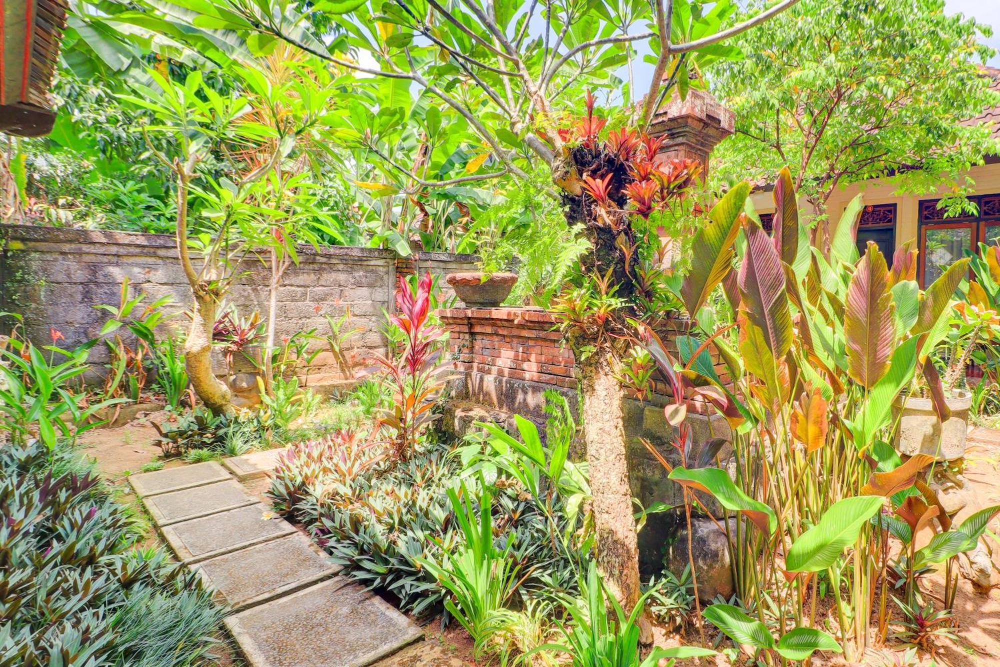 Hotel O Ubud Asri Homestay Near Monkey Forest Exterior photo